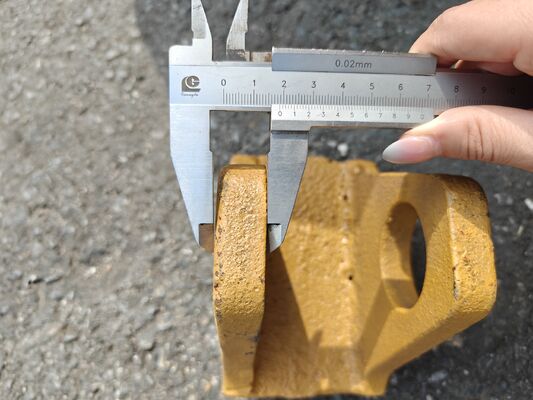 모든 굴삭기 모델용 범용 치아 가드 및 버킷 엣지 보호대, 4.0, 5.0, 6.0 사양으로 제공. 제조사 직판 내마모성 버킷 엣지 보호 블록