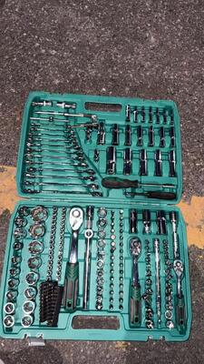 216PCS 산업용 소켓 랭치 세트, 크롬 바나디움 스틸, 72T 라체트 핸들, 멀티 드라이브 (1/4", 3/8", 1/2") 자동차 및 가정용 도구 키트
